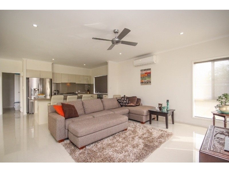 35 Sapphire Street, Caloundra West QLD 4551