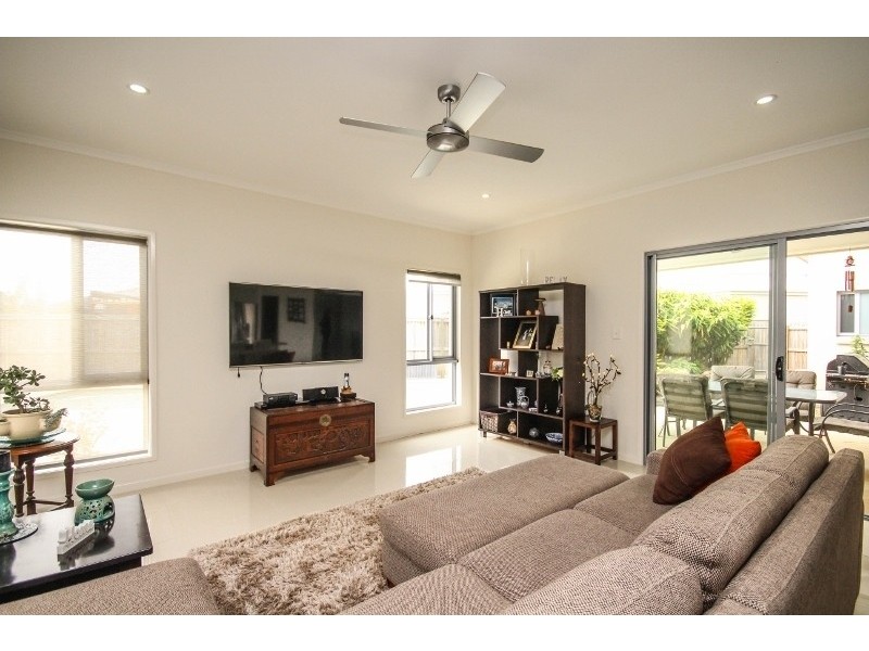 35 Sapphire Street, Caloundra West QLD 4551