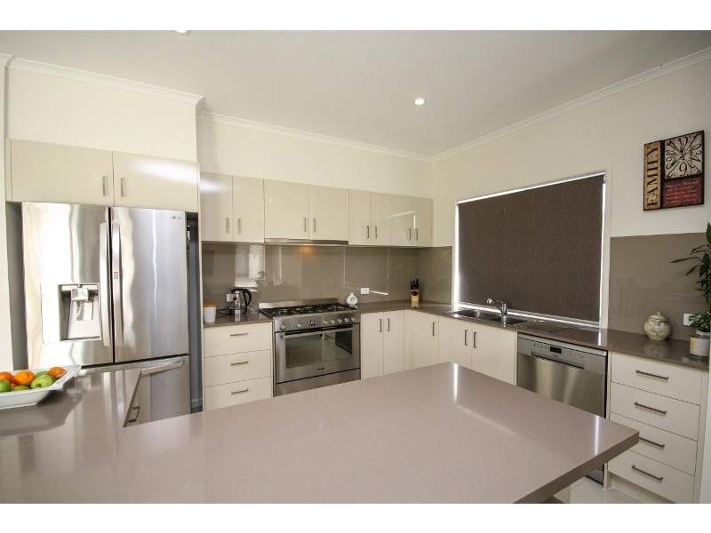 35 Sapphire Street, Caloundra West QLD 4551