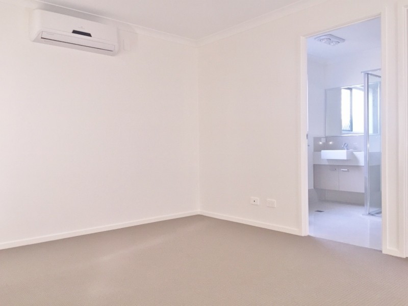 65 Wilderness Circuit, Little Mountain QLD 4551