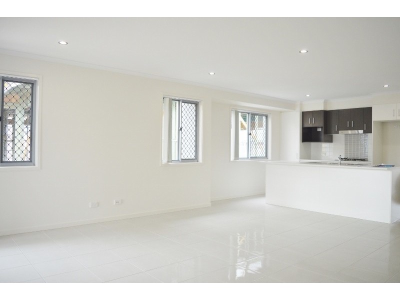 8 Teal Street, Caloundra West QLD 4551
