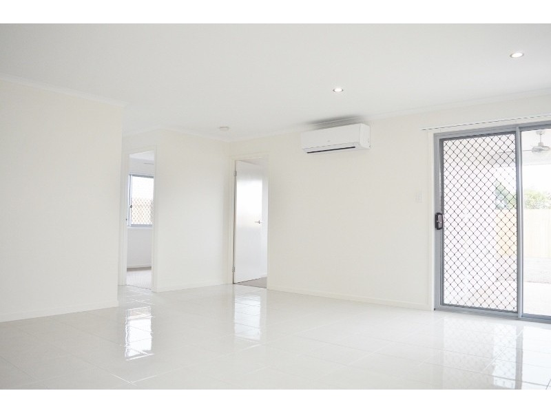 8 Teal Street, Caloundra West QLD 4551