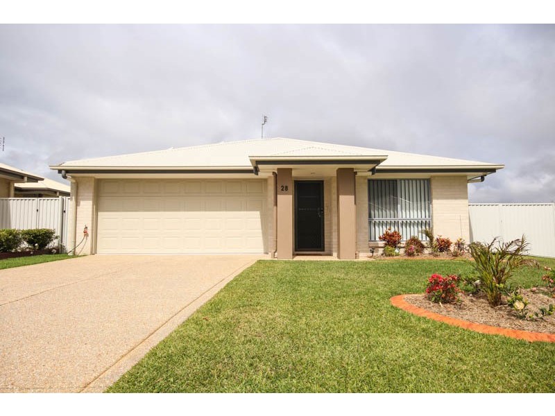 28 Sapphire Street, Caloundra West QLD 4551