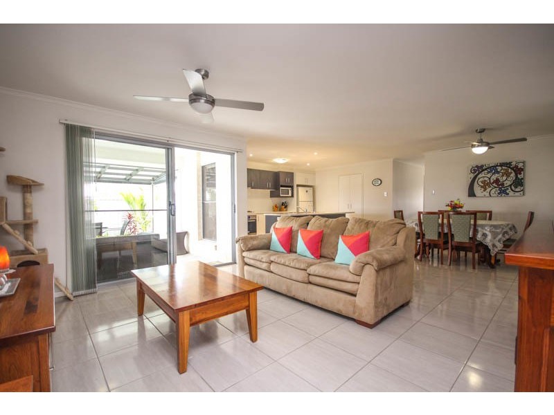 28 Sapphire Street, Caloundra West QLD 4551