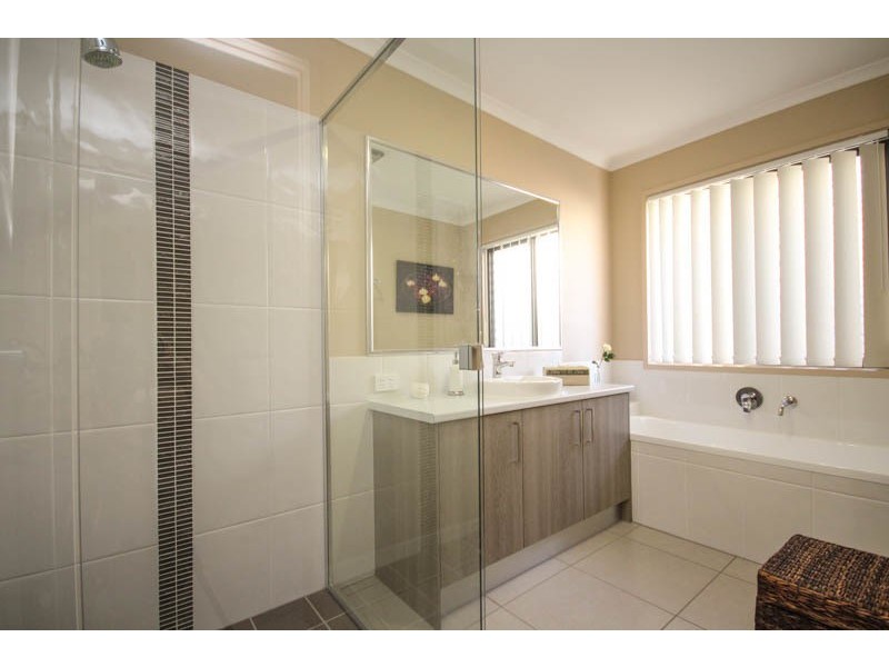 36 Copper Crescent, Caloundra West QLD 4551