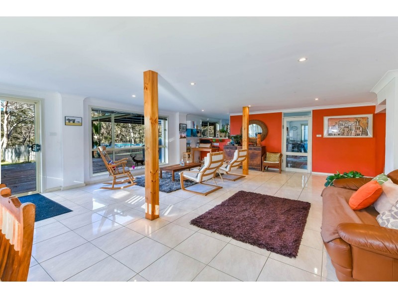 9 Mitchell Place, Douglas Park NSW 2569