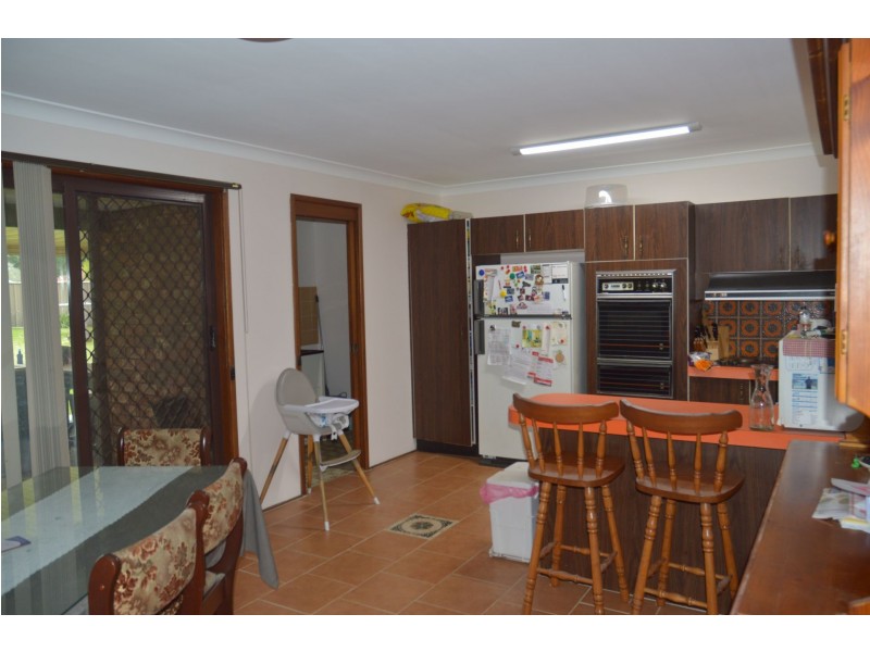 15 Stuart Place, Tahmoor NSW 2573