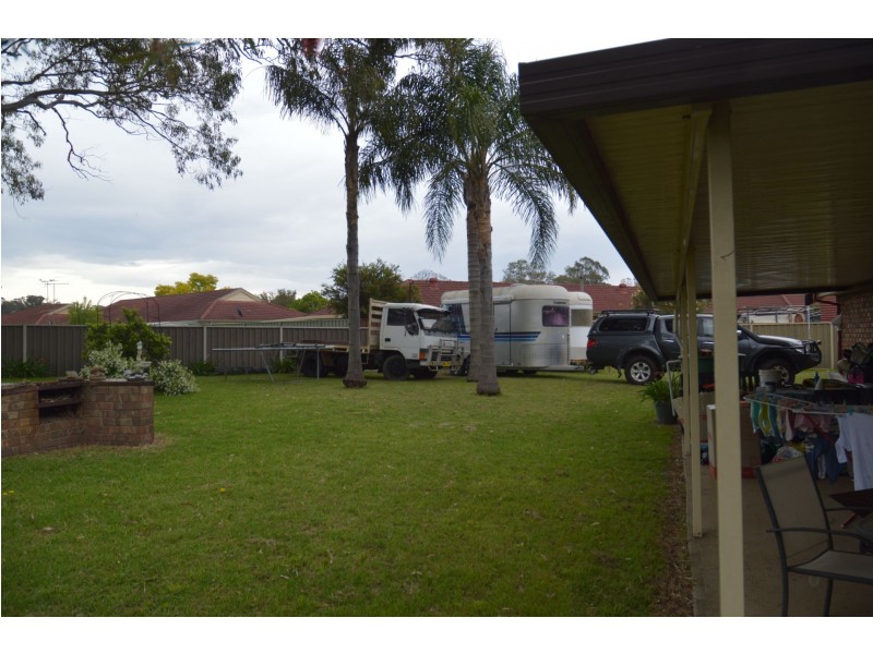 15 Stuart Place, Tahmoor NSW 2573