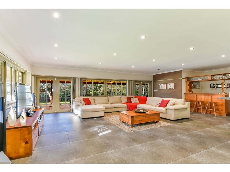 15 Mitchell Place, Douglas Park NSW 2569
