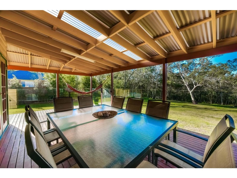 15 Mitchell Place, Douglas Park NSW 2569