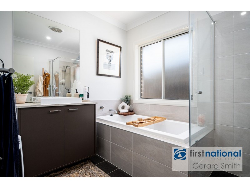 42 Greenbridge Drive, Wilton NSW 2571