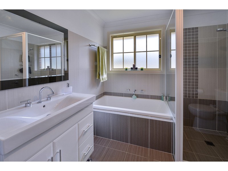 2a Mason Street, Thirlmere NSW 2572