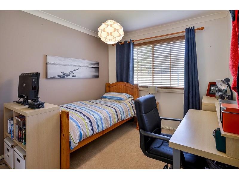 2a Mason Street, Thirlmere NSW 2572