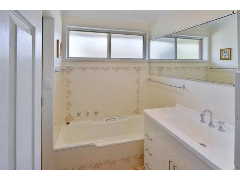 83 Thirlmere Way, Tahmoor NSW 2573
