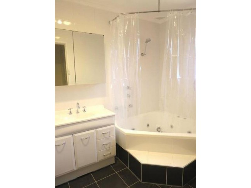95 Nightingale Road, Pheasants Nest NSW 2574