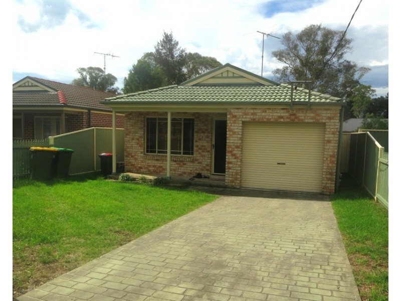 69B Thirlmere Way, Tahmoor NSW 2573