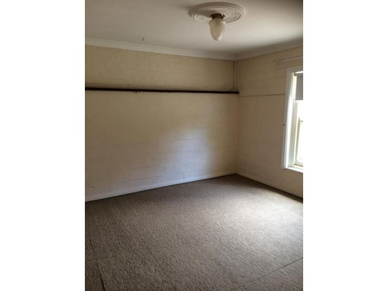 12B Victoria Road, Thirlmere NSW 2572