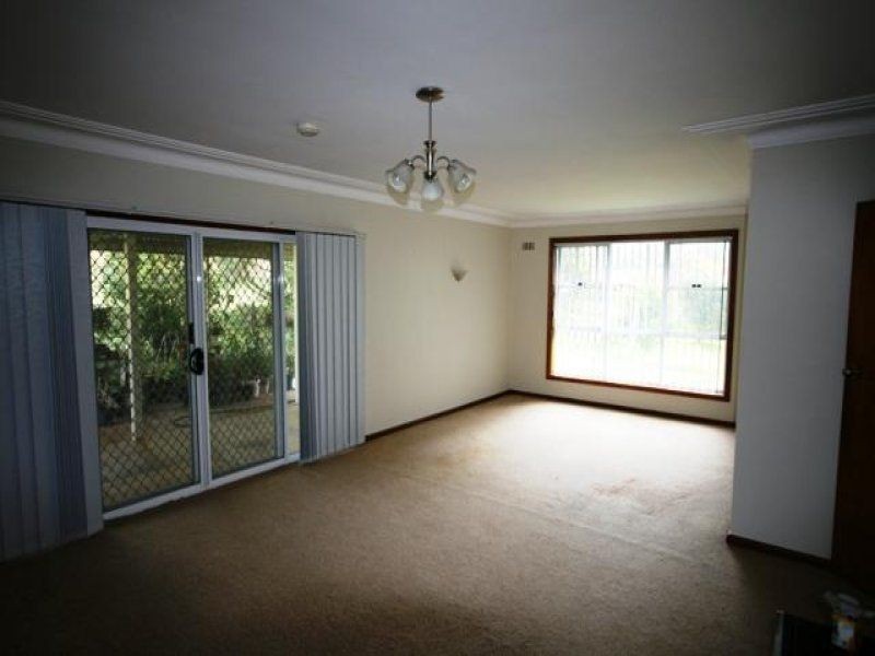 70 Nixon Road, Thirlmere NSW 2572