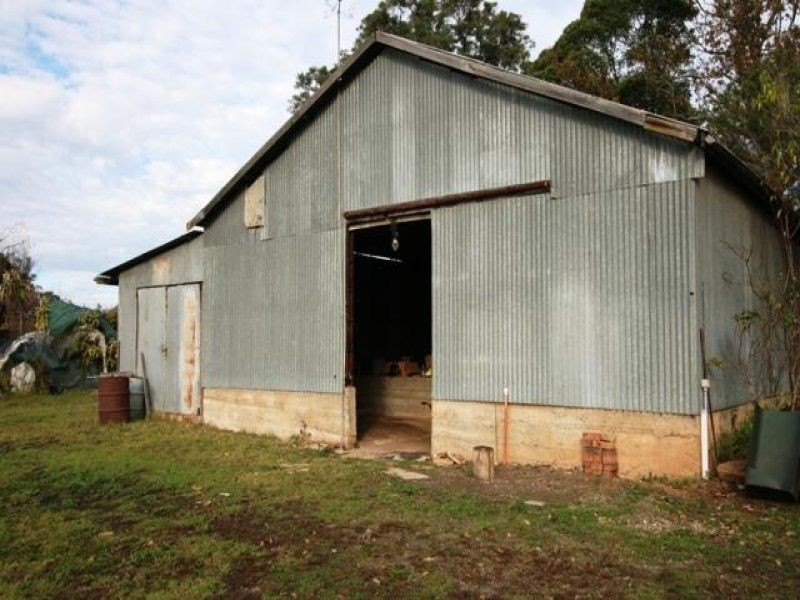70 Nixon Road, Thirlmere NSW 2572