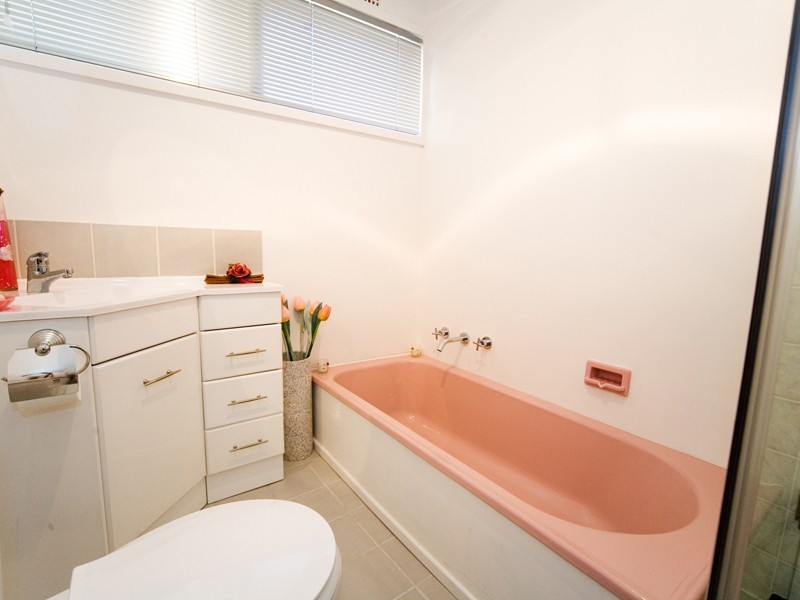 14 Close Street, Thirlmere NSW 2572