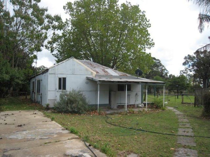 70 Station Street, Thirlmere NSW 2572