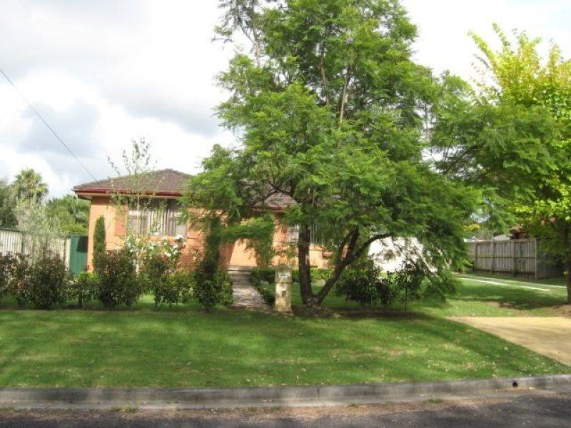 5 Darley Street, Thirlmere NSW 2572