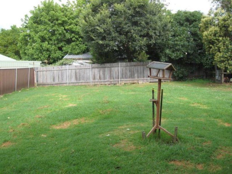 5 Darley Street, Thirlmere NSW 2572