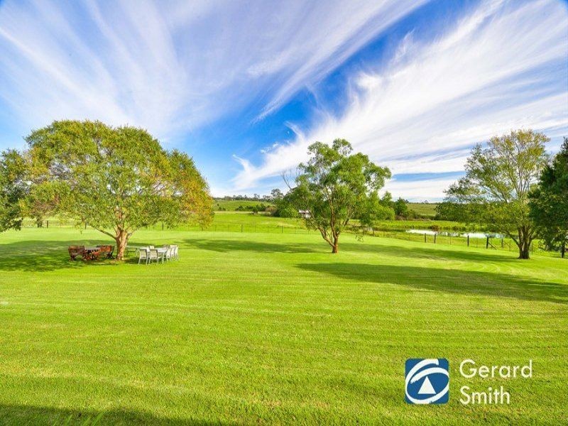 38 Russell Street, The Oaks NSW 2570