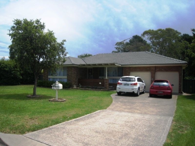 9 Milne St, Tahmoor NSW 2573