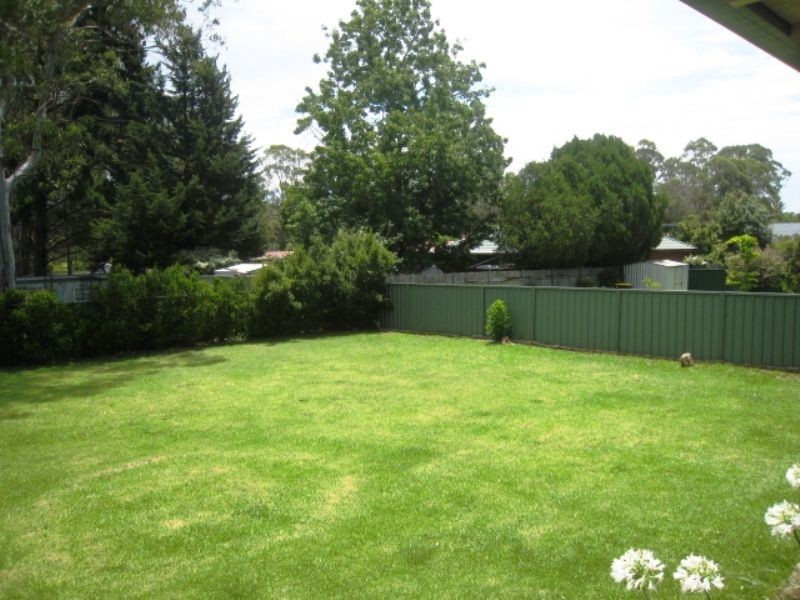 9 Milne St, Tahmoor NSW 2573