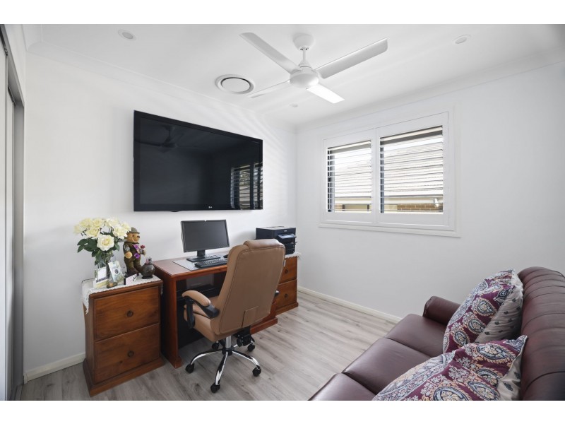 17 Gracie Road, Elderslie NSW 2570