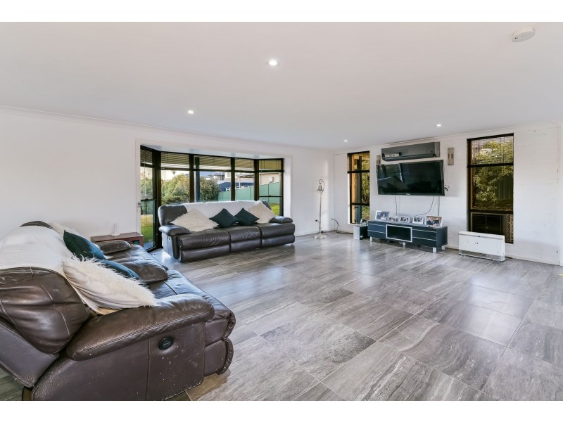 37 Moorland Road, Tahmoor NSW 2573