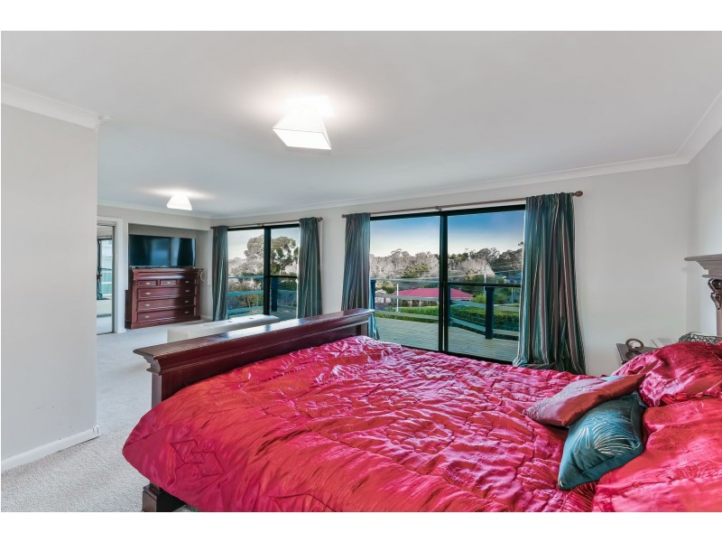 37 Moorland Road, Tahmoor NSW 2573