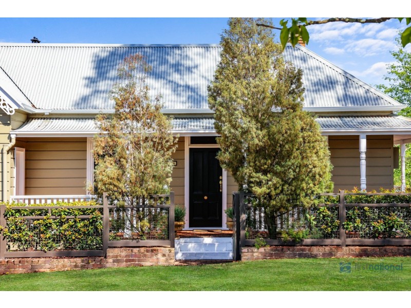 18 Antill Street, Picton NSW 2571