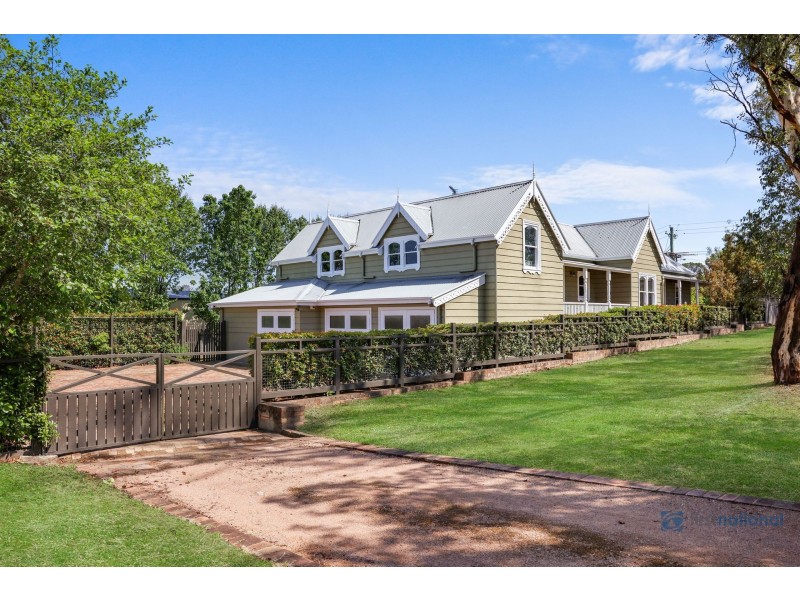 18 Antill Street, Picton NSW 2571