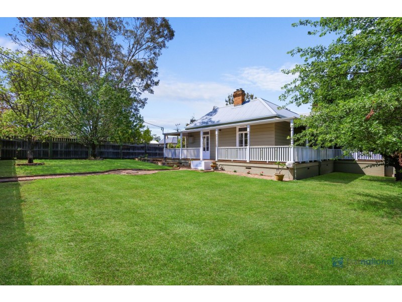 18 Antill Street, Picton NSW 2571
