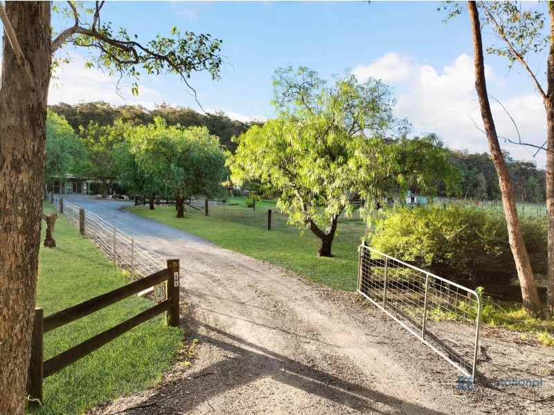 128 Bonds Road, Thirlmere NSW 2572