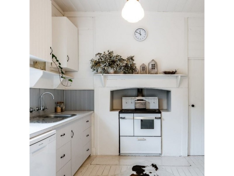 221 Menangle Street, Picton NSW 2571