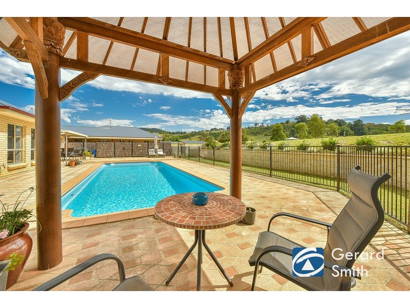 10 Blades Places, Douglas Park NSW 2569