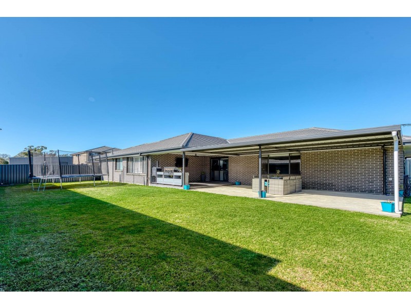 18 Manorina Place, Tahmoor NSW 2573