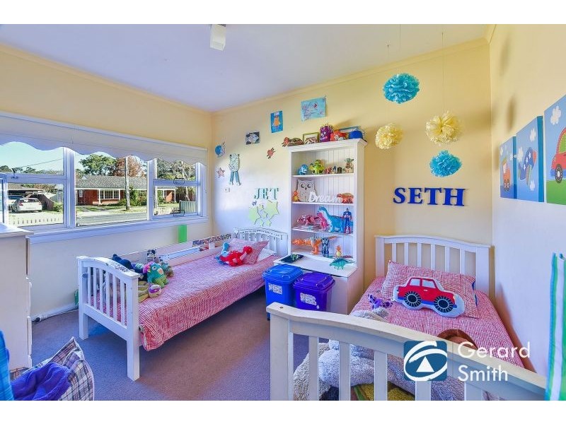 61 Thirlmere Way, Tahmoor NSW 2573
