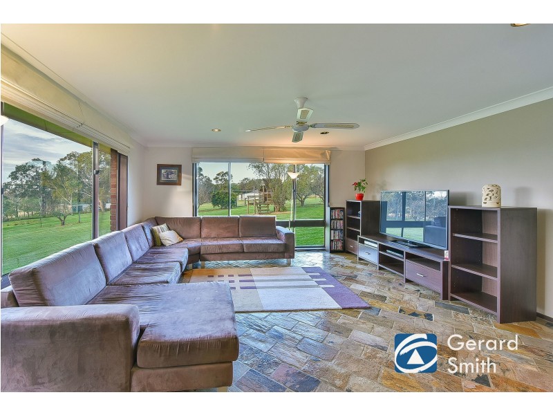 105 Rita Street, Thirlmere NSW 2572