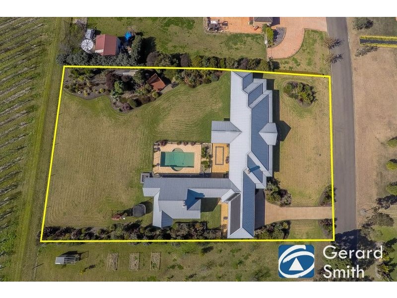 11 The Grange, Picton NSW 2571