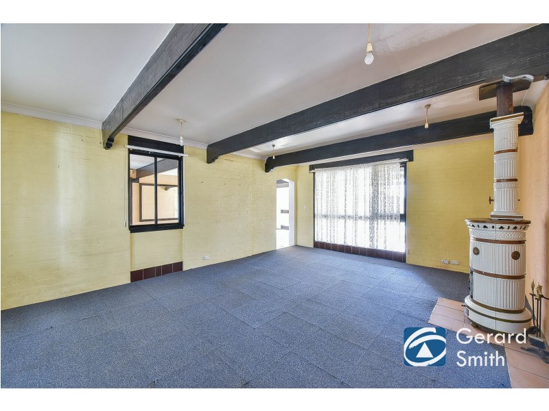 42 Stratford Road, Tahmoor NSW 2573
