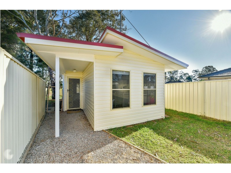 11 Courtland Avenue, Tahmoor NSW 2573