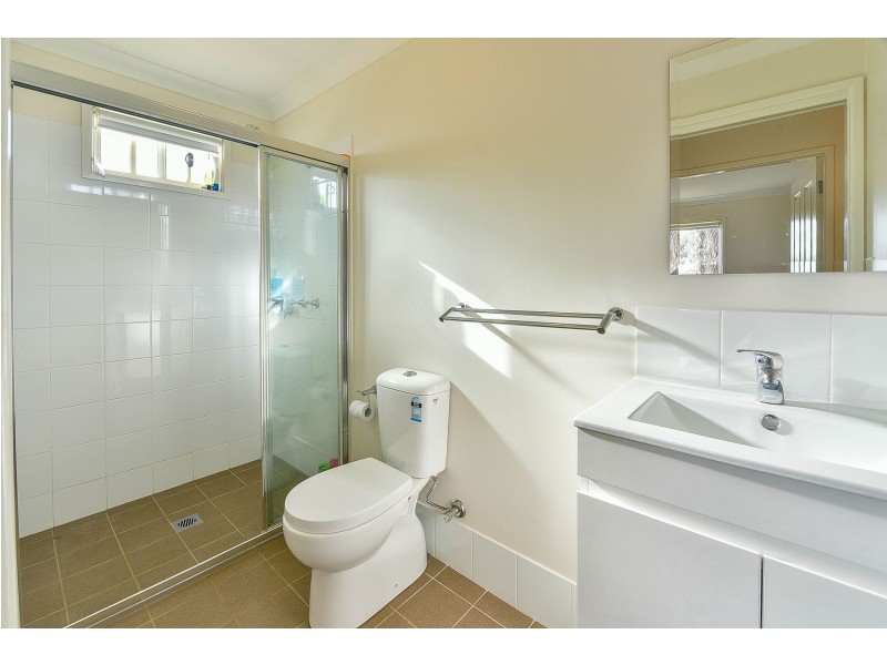 11 Courtland Avenue, Tahmoor NSW 2573