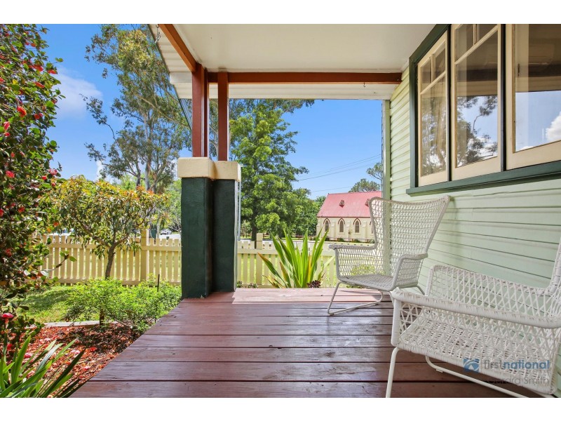 242 Argyle Street, Picton NSW 2571