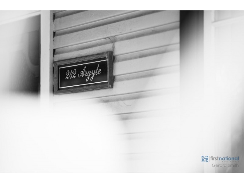 242 Argyle Street, Picton NSW 2571