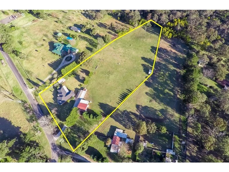 35 Hilton Park Road, Tahmoor NSW 2573