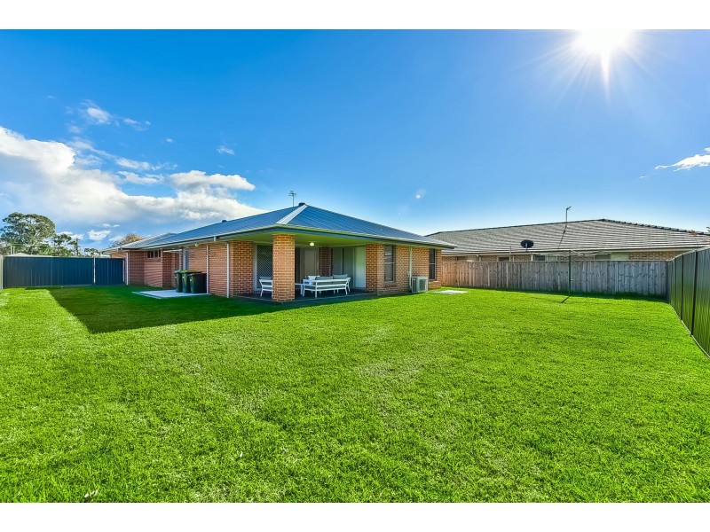 8a Ella Street, Hill Top NSW 2575